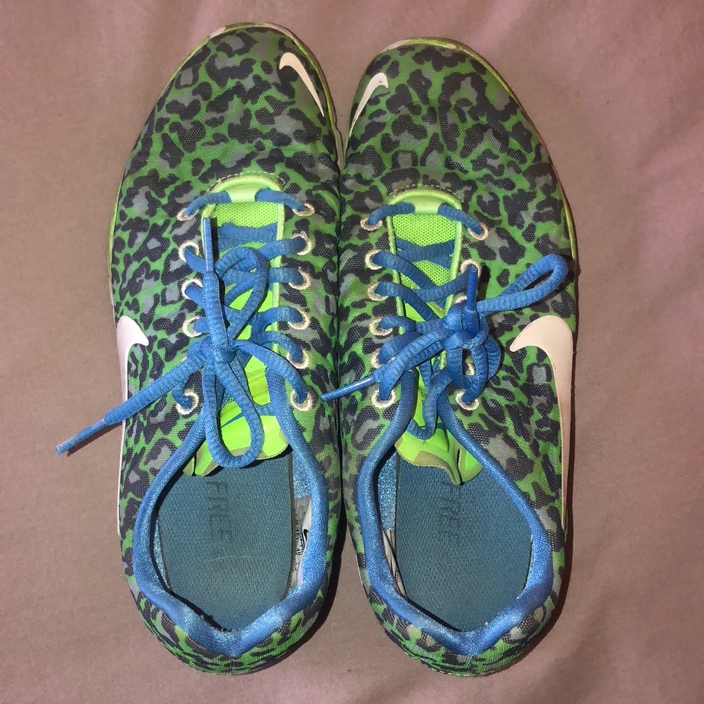 Nike 5.0 running shoes // blue & green cheetah